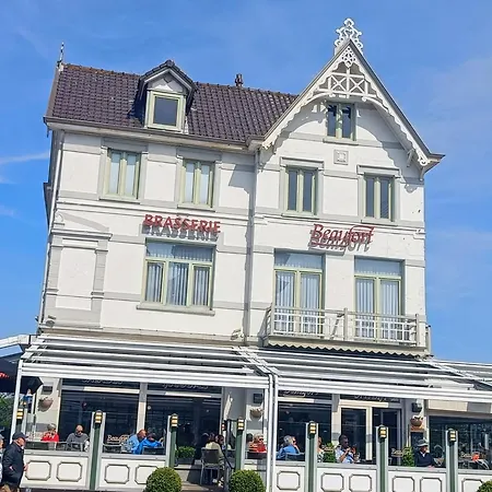 Sun And Sea * De Haan