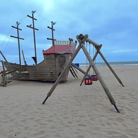 Sun And Sea Daire De Haan